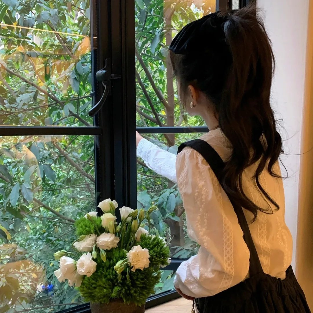 穿越后,毒医夫人惊艳全城